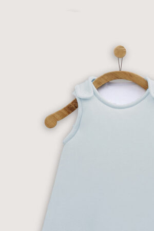 Saco Redondo Invierno Azul Pastel Zoom